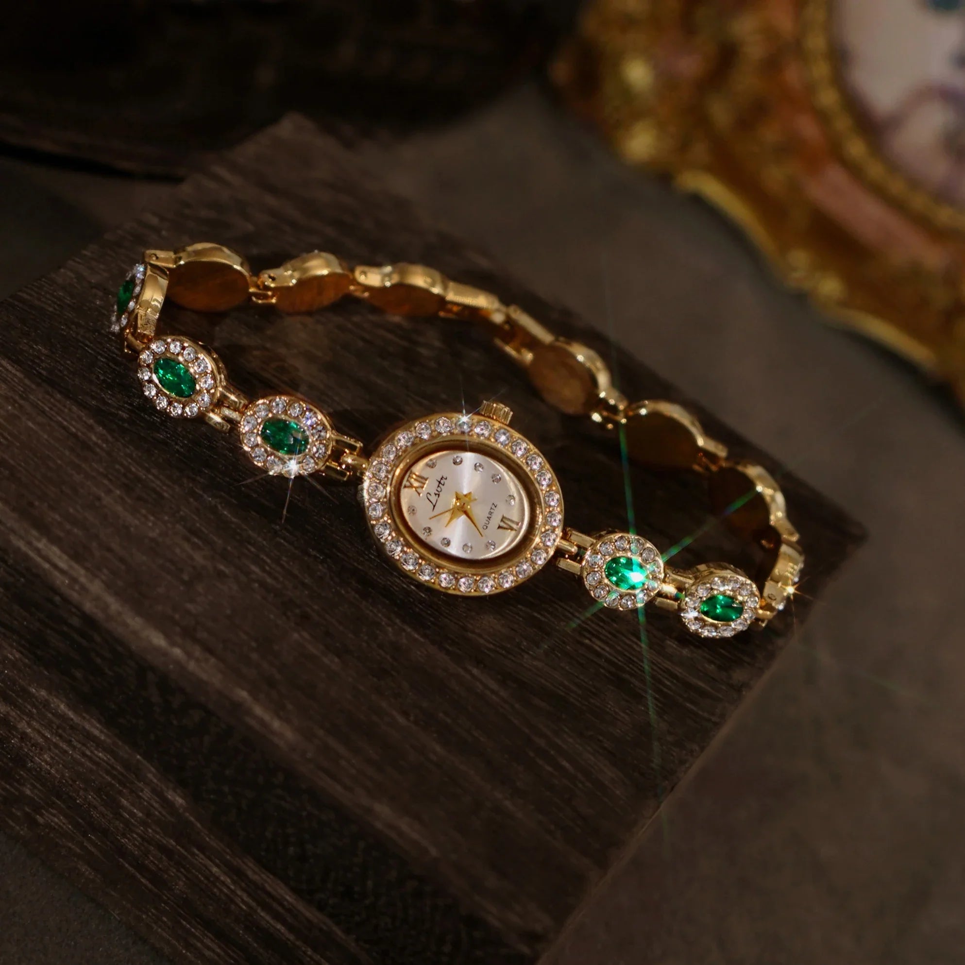 Womens Bracelet Watch with Crystal Dial Quartz