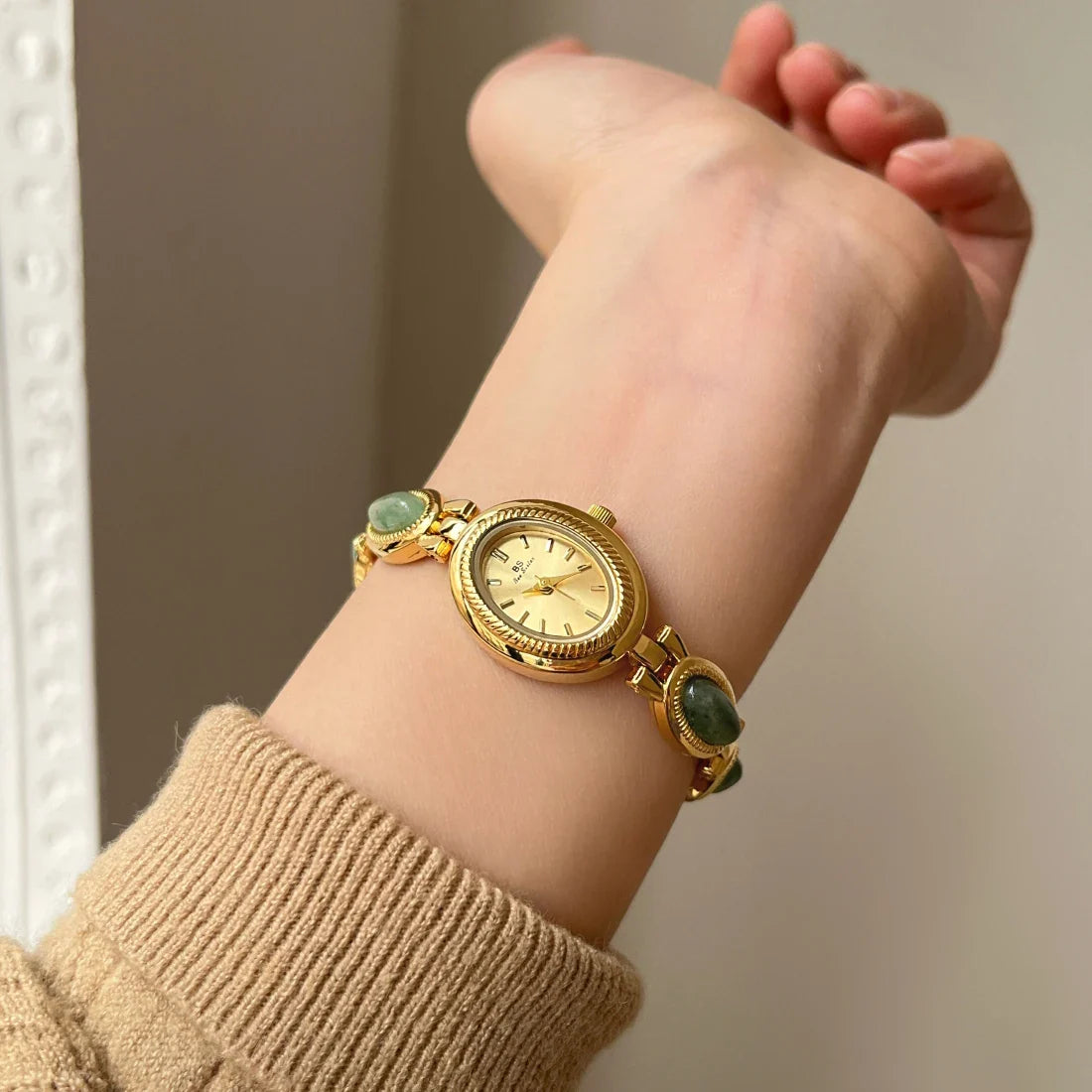 Women's Vintage Oval Bracelet Watch with Stone Links
